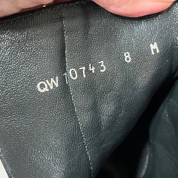 Stuart Weitzman Winzipper Boots Black Leather Silver Side Zip Ankle Career 8M - Picture 7 of 8